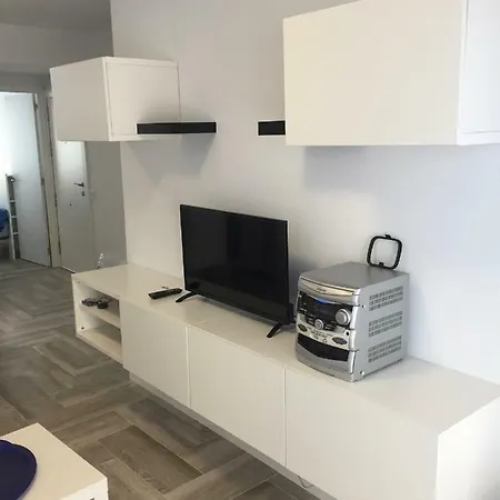 Downtown & Peace Apartment